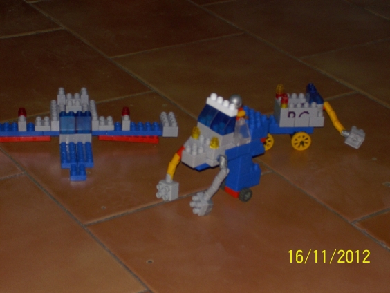 coche que camina con nave